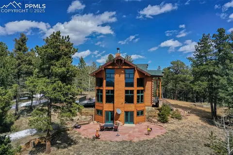 527 Cougar Pt, Divide, CO 80814