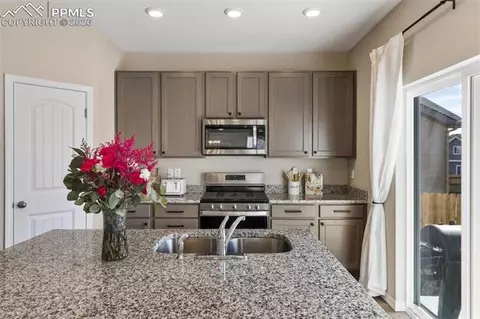 10482 Rolling Peaks Dr, Peyton, CO 80831 photo 9