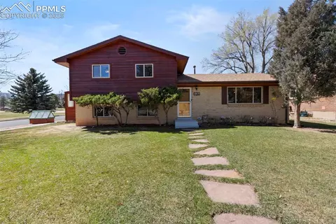 1104 Chambers Dr, Colorado Springs, CO 80904