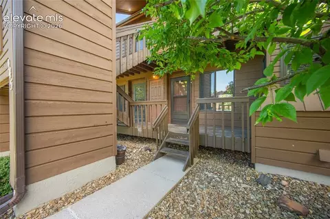 945 Moorings Dr, Colorado Springs, CO 80906