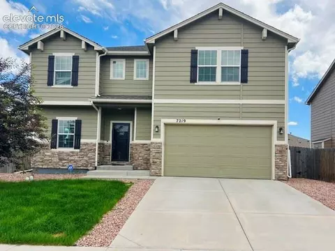 7219 Silver Moon Dr, Colorado Springs, CO 80923
