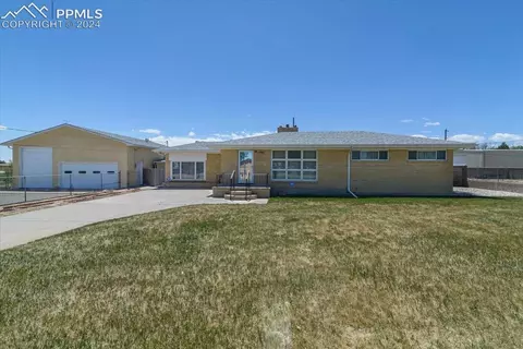 28018 County Farm Rd, Pueblo, CO 81006