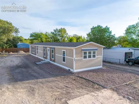 181 E Kipling Dr, Pueblo West, CO 81007