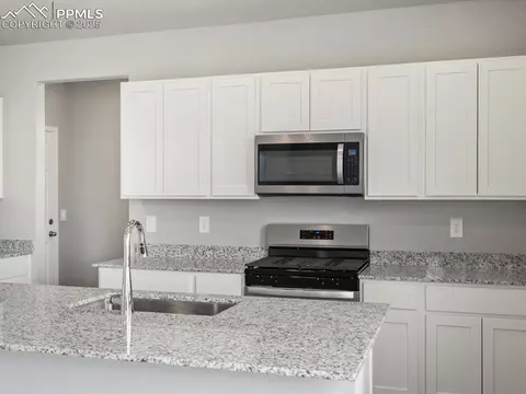 10157 Keynes Dr, Peyton, CO 80831 photo 9