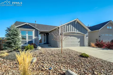 6930 Mustang Rim Dr, Colorado Springs, CO 80923
