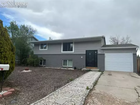1105 Nez Perce Dr, Colorado Springs, CO 80915