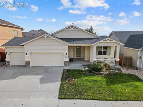 7457 Legend Hill Dr, Colorado Springs, CO 80923