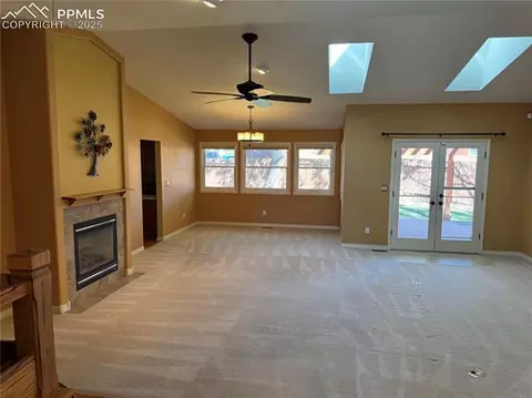 1423 W Friendship Ln, Colorado Springs, CO 80904