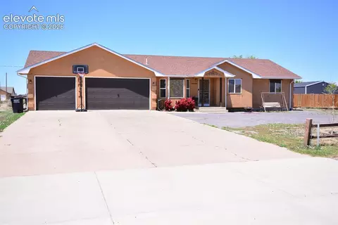 671 N Mcculloch Blvd, Pueblo West, CO 81007