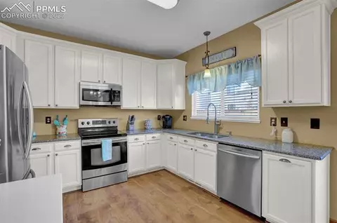 7571 Coffee Rd, Peyton, CO 80831 photo 4