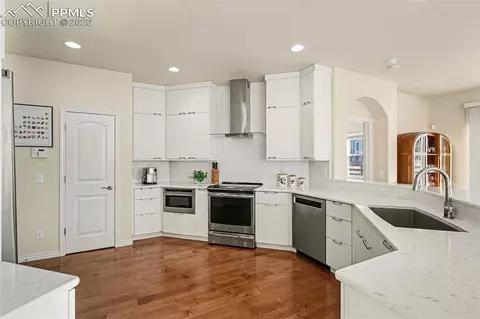 Kitchen - 485 Pasada Way, Monument, CO 80132 photo 1 of 3