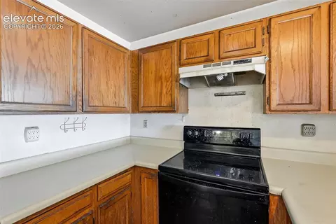 1064 Acapulco Ct, Colorado Springs, CO 80909