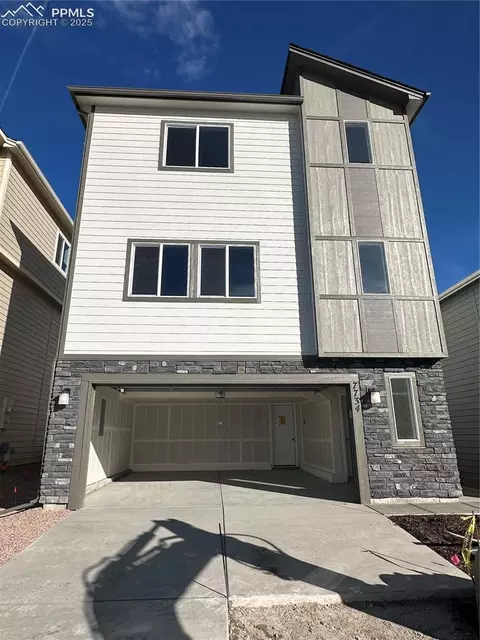 7734 Piton Pt, Colorado Springs, CO 80923