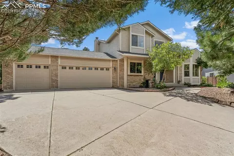 10 Lowick Dr, Colorado Springs, CO 80906