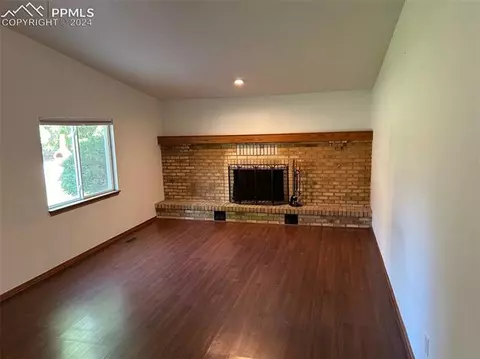 3460 Rio Vista Dr, Colorado Springs, CO 80917