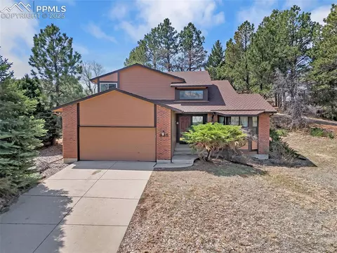 935 N War Eagle Dr, Colorado Springs, CO 80919