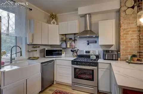 752 E Costilla St, Colorado Springs, CO 80903