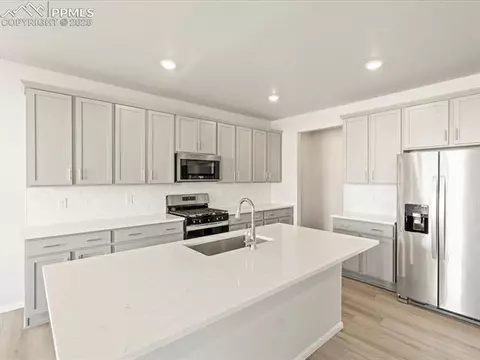 13422 Valley Peak Dr, Peyton, CO 80831 photo 8