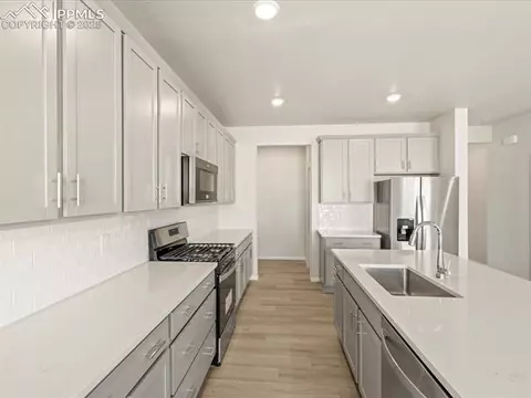 13422 Valley Peak Dr, Peyton, CO 80831 photo 9
