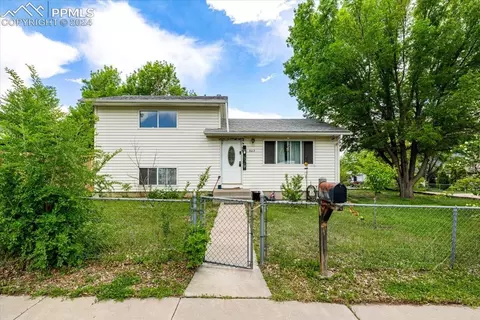 802 Hayden Dr, Colorado Springs, CO 80910