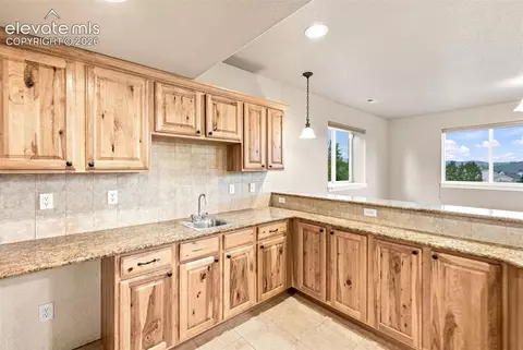 Kitchen - 17796 Mining Way, Monument, CO 80132 photo 5 of 5