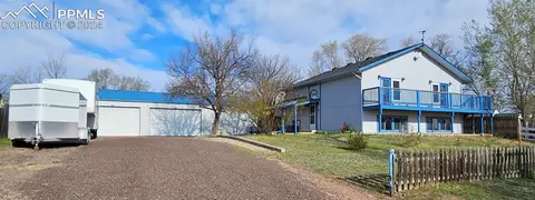 4 Chestnut St, Ramah, CO 80832