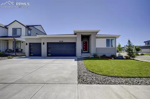 6405 Wolf Gulch Dr, Colorado Springs, CO 80924