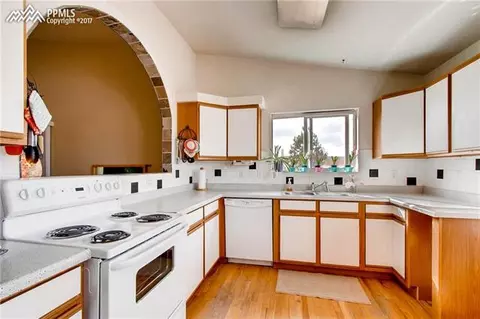10945 Surrey Ln, Peyton, CO 80831 photo 8
