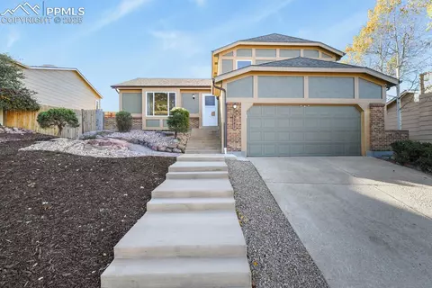 5441 E Old Farm Cir, Colorado Springs, CO 80917