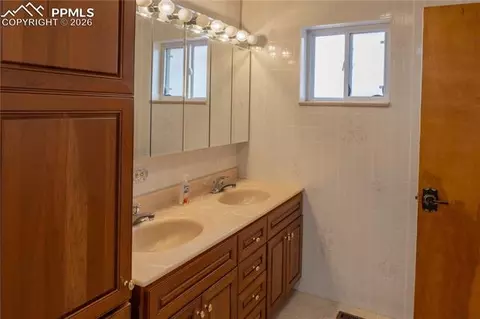 77 Circle Dr, La Junta, CO 81050 photo 41