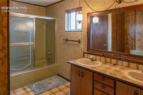 77 Circle Dr, La Junta, CO 81050 photo 22