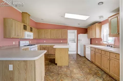 1435 Equestrian Pt, Yoder, CO 80864 photo 15