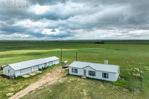 1435 Equestrian Pt, Yoder, CO 80864 photo 3