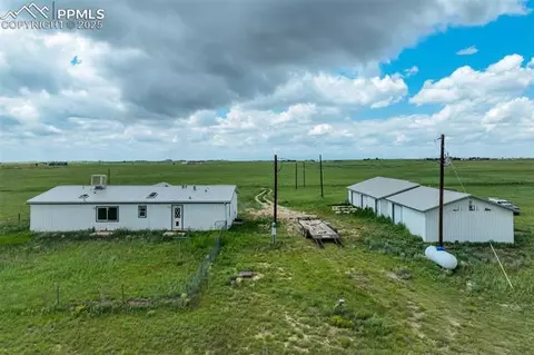 1435 Equestrian Pt, Yoder, CO 80864 photo 5