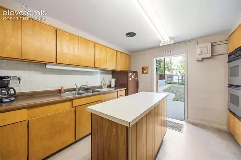 Kitchen - 3090 7th St, Boulder, CO 80304 photo 3 of 4