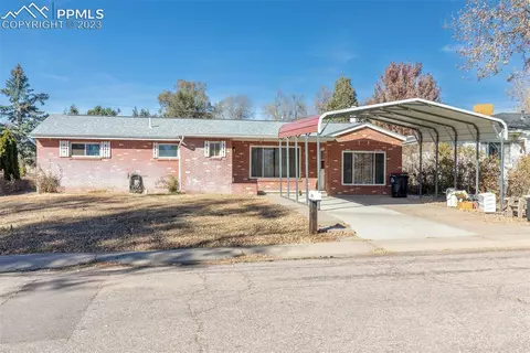 216 Esther Dr, Colorado Springs, CO 80911
