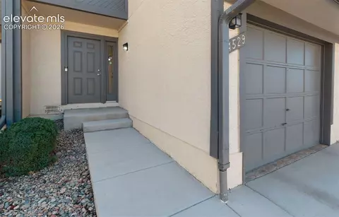 4529 Castlepoint Dr, Colorado Springs, CO 80917
