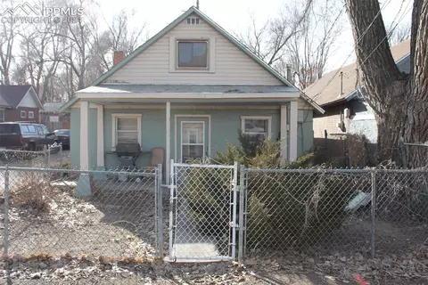 1218 Roselawn Rd, Pueblo, CO 81006