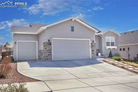 2927 Golden Meadow Way, Colorado Springs, CO 80908