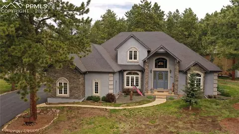 405 Fairfield Ln, Woodland Park, CO 80863