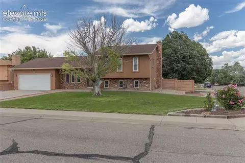 1309 Kingsroyal Blvd, Pueblo, CO 81005