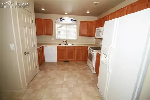 7305 Owings Pt, Peyton, CO 80831 photo 10