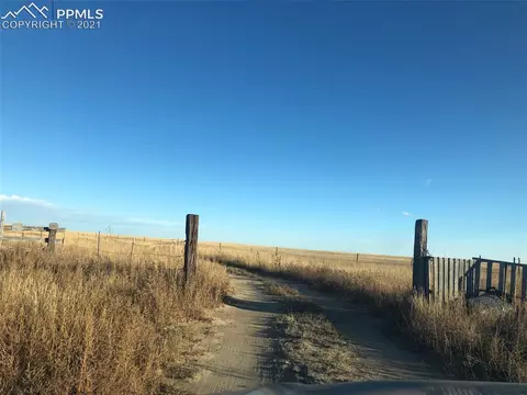 10457 S Edison Rd, Yoder, CO 80864 photo 1