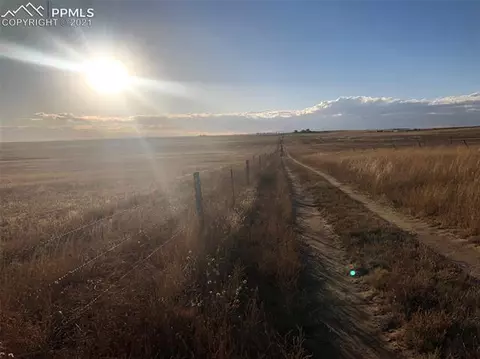 10457 S Edison Rd, Yoder, CO 80864 photo 7