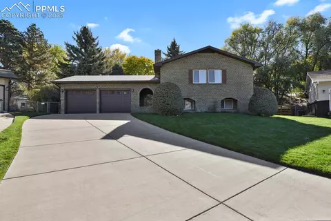 439 Cielo Vista St, Colorado Springs, CO 80911