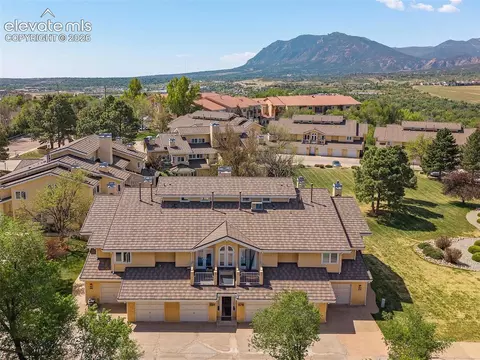 581 Observatory Dr, Colorado Springs, CO 80904
