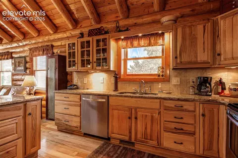 Kitchen - 1471 County Road 51, Divide, CO 80814 photo 6 of 6