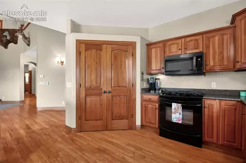 Kitchen - 1471 County Road 51, Divide, CO 80814 photo 3 of 6