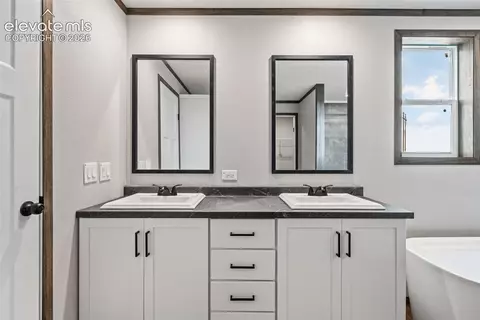 Bath - 35750 Vorenberg Rd, Yoder, CO 80864 photo 2 of 5