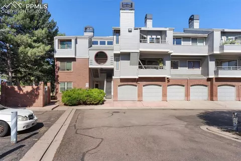 1078 Acapulco Ct, Colorado Springs, CO 80910